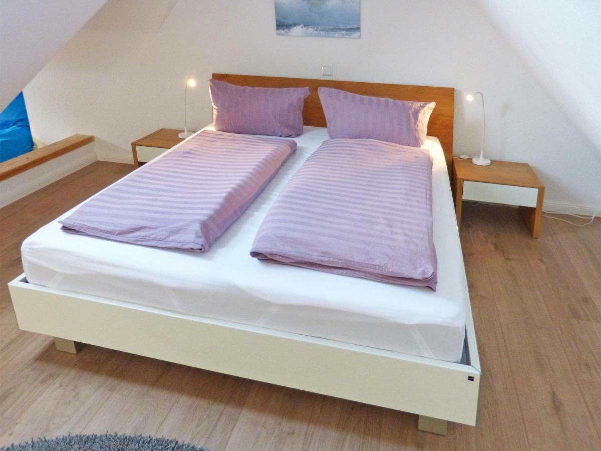 Haus Nordlicht Ferienwohnung *Bi A Maln* Нибел Екстериор снимка
