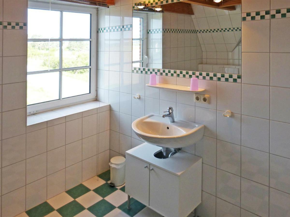 Haus Nordlicht Ferienwohnung *Bi A Maln* Нибел Екстериор снимка